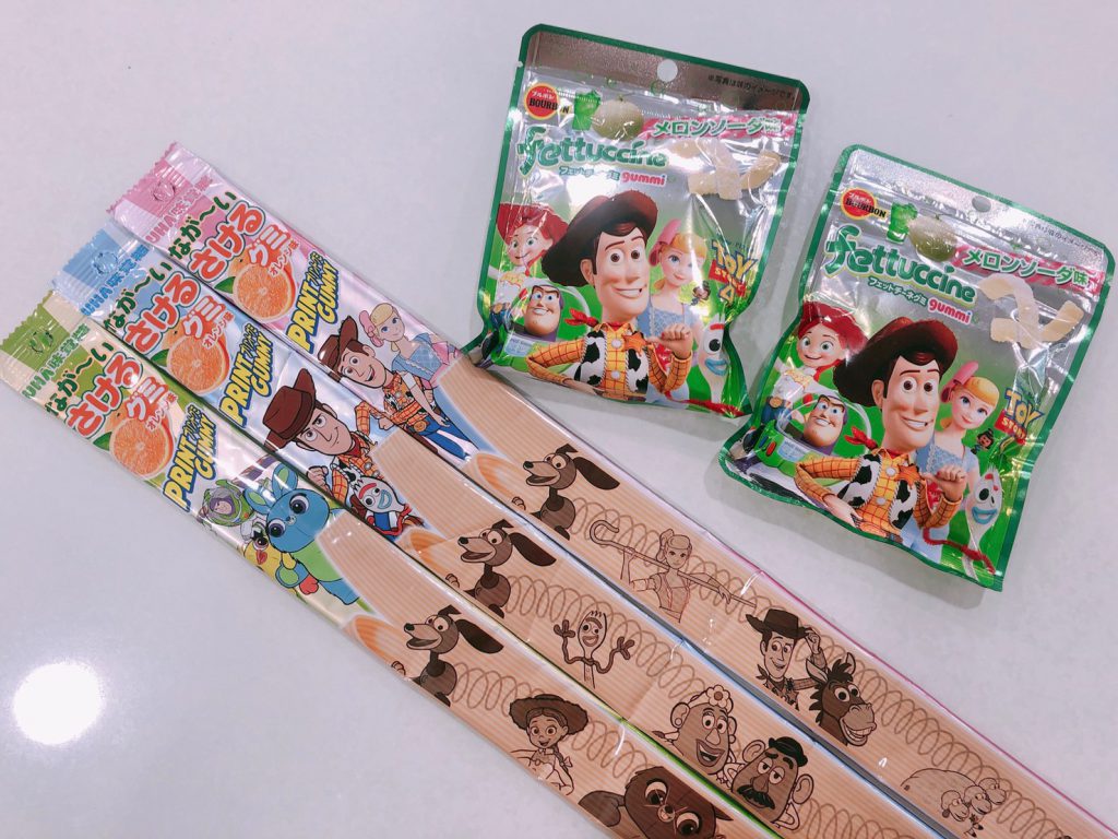 玩具總動員味覺糖超長手撕軟糖(蜜柑味)NT.59、玩具總動員哈密瓜蘇打軟糖 NT.55