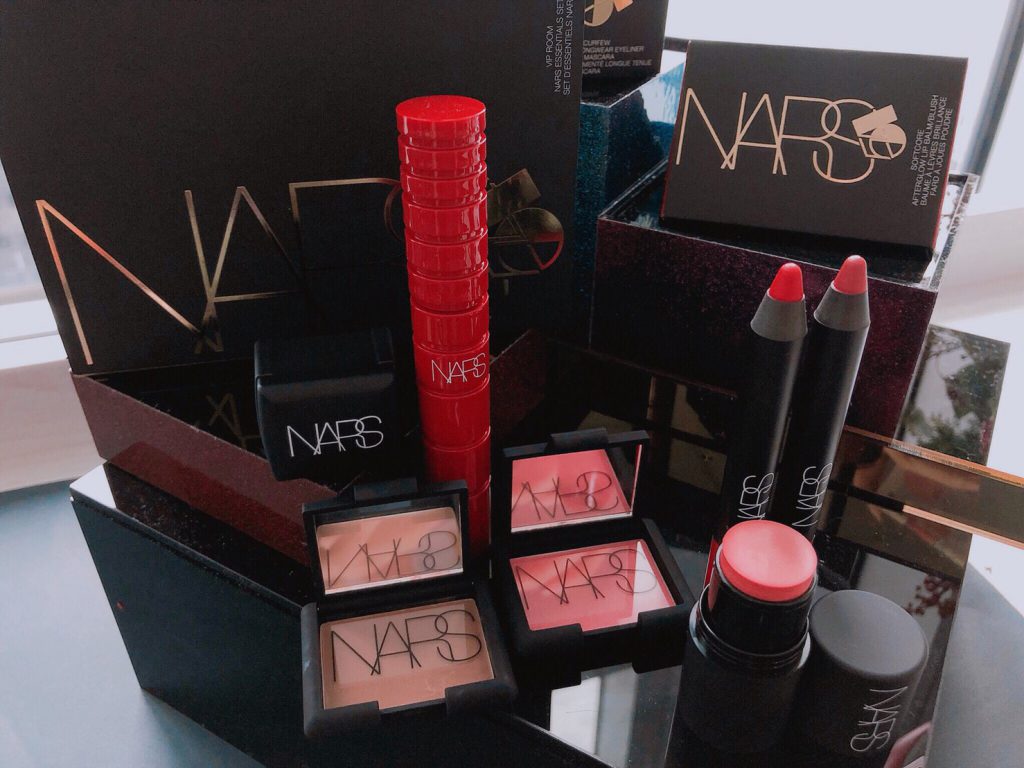 NARS狂歡派對VIP彩妝組
$2,450