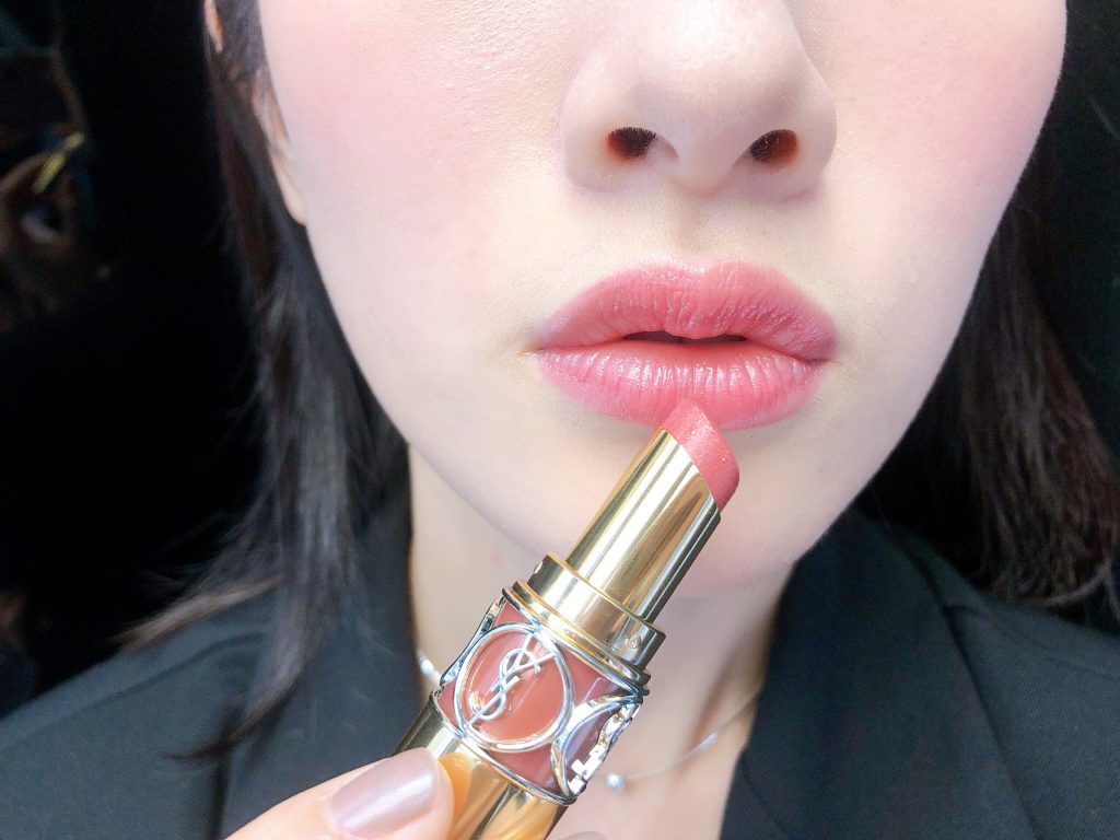 YSL 情挑誘光水唇膏(#108 淡粉呢喃)