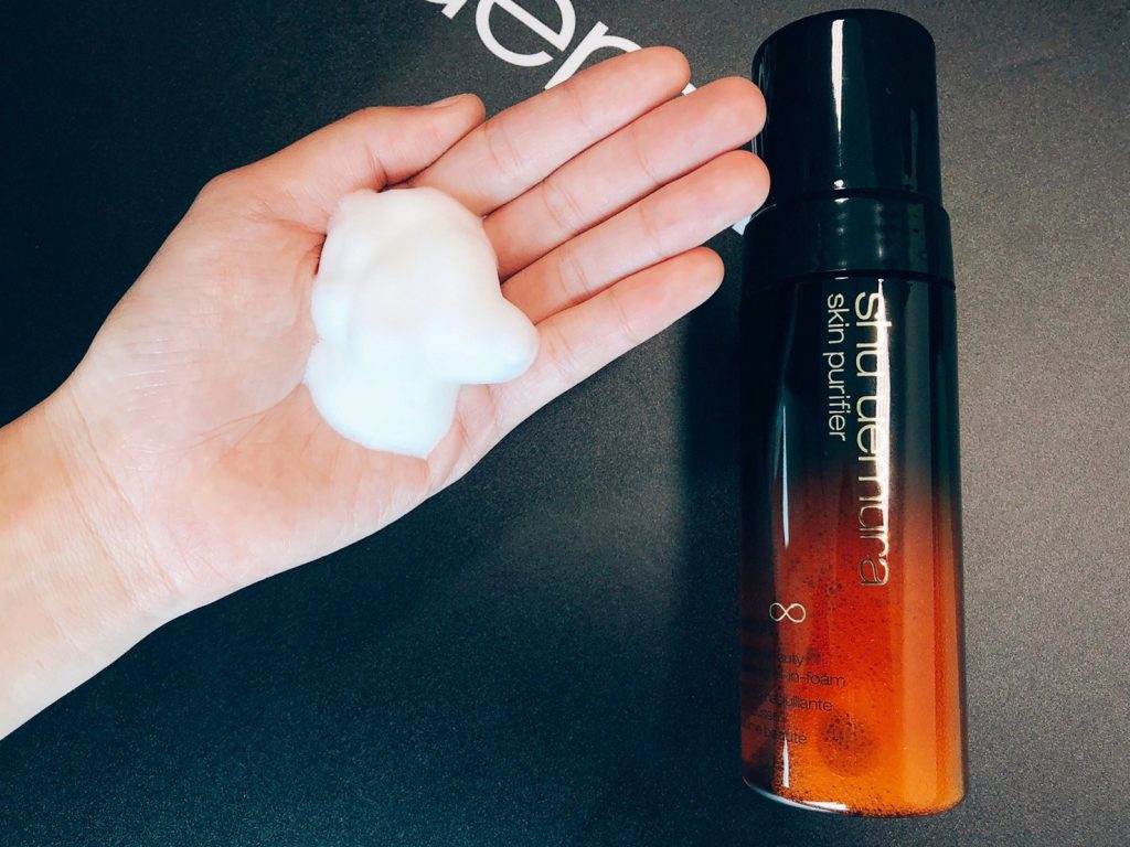 全能奇蹟金萃潔顏慕斯 150ml/NT$1,450