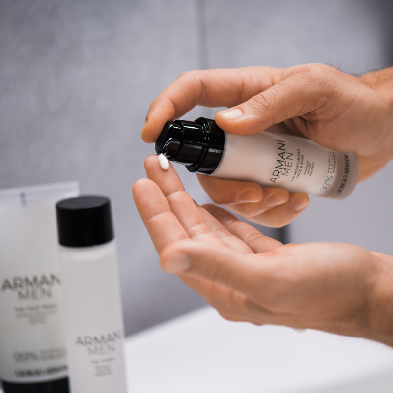 ARMANI MEN 亞曼尼男仕保濕乳
AM THE MOISTURIZER FACE & EYES
50ml/NT$ 2,750
