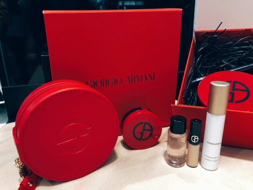 完美絲絨水慕斯粉底(共12色)30ml/NT$2,350