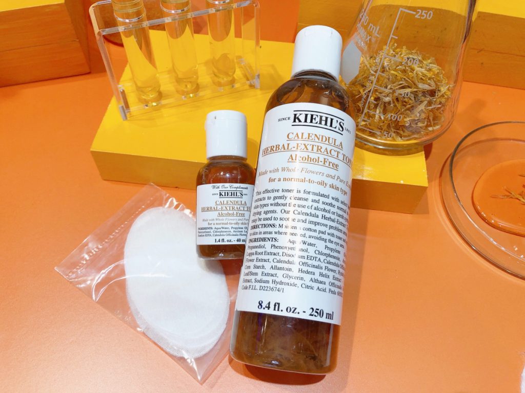 金盞花植物精華化妝水 250ml/NT$1,450