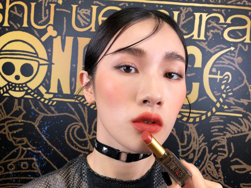 植村秀航海王彩妝
