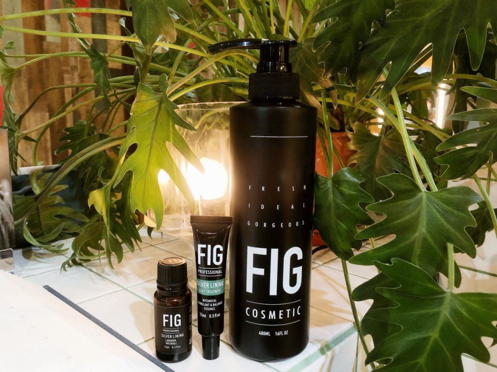 左:雨過天晴複方精華 15ml/NT$1,280
中:雨過天晴凝膠(僅療程使用無零售)
右:雨過天晴洗髮精 480ml/NT$680
(圖/編輯拍攝)
