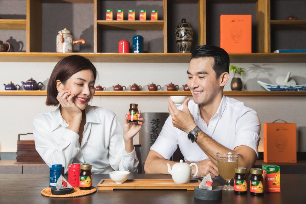 白蘭氏X王德傳 養蔘飲烏龍禮盒 NT$659