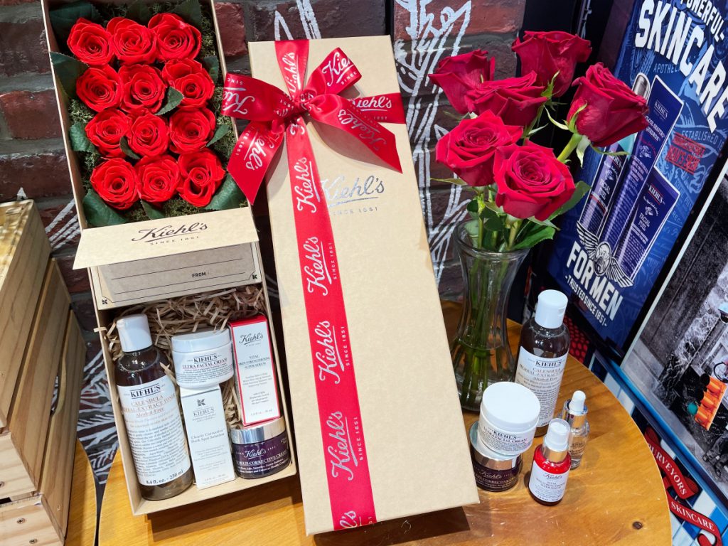 Kiehl's母親節限定花禮包裝