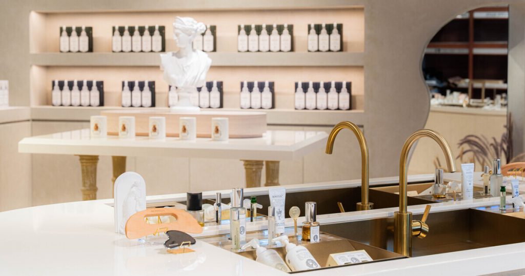 韓國頂級女性養護品牌 ROOTON 正式進駐誠品生活南西 櫃位設計