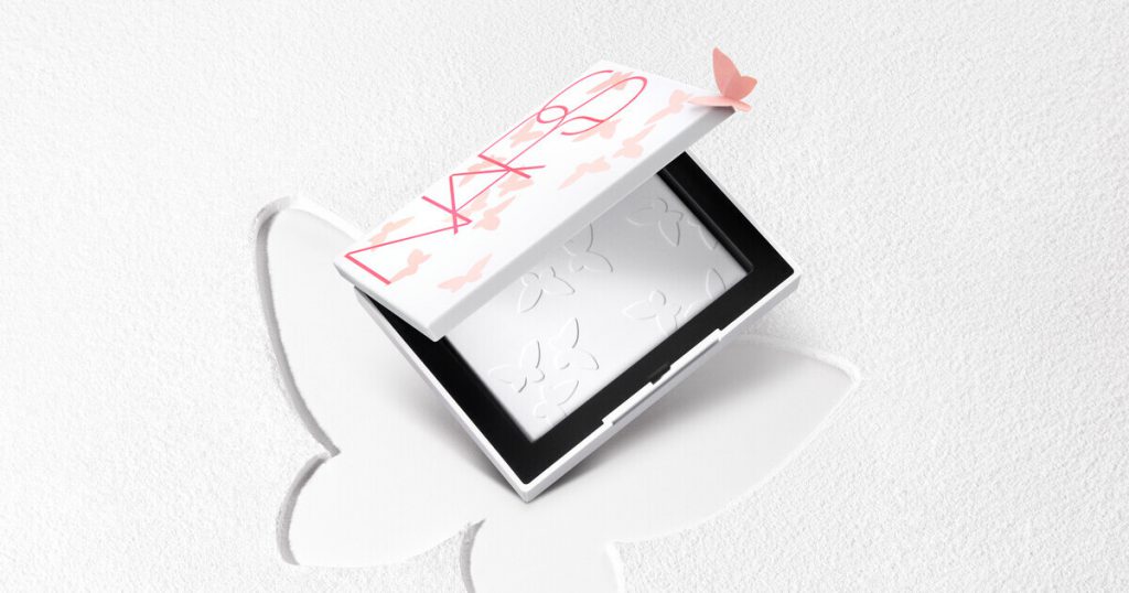 蝴蝶小白餅 - 裸光蜜粉餅流光蝶羽版